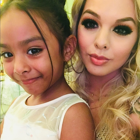 Meet your Posher, Lucero - Picture 1 of 1